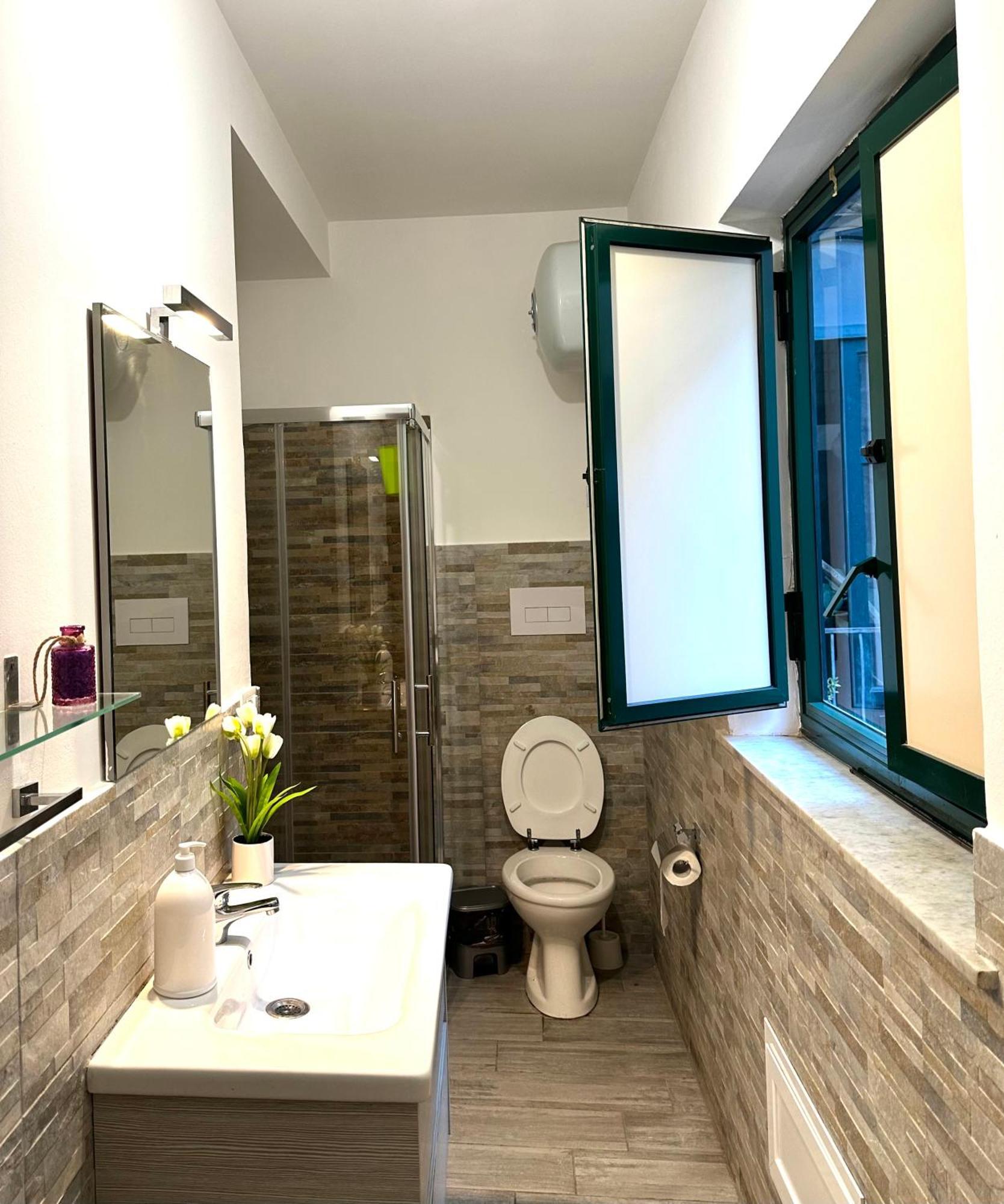 A Un Passo Dal Massimo 2 Apartment Palermo Ngoại thất bức ảnh